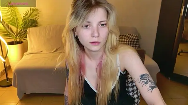LisaRainbow Live XXX-chat