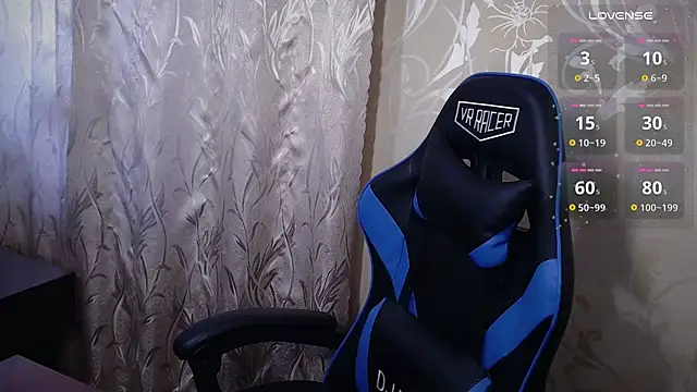 Živý XXX chat Charm-Doll