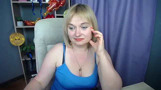 Živý XXX chat KiraSmiling