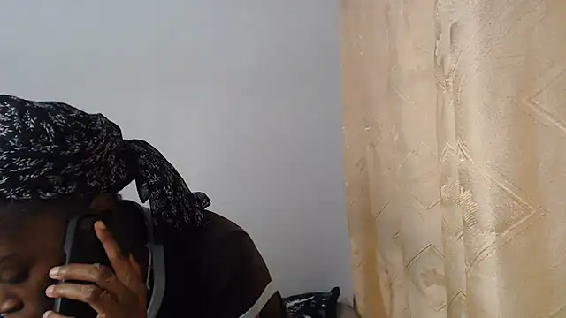 PetiteBarbie_05's Live XXX Chat