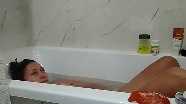 צ'אט XXX בשידור חי של Anna_CaramelDream