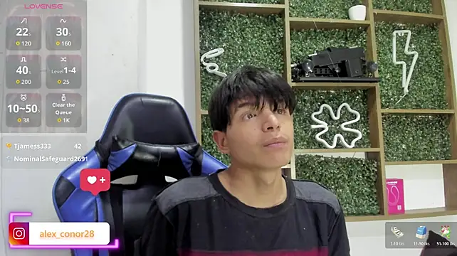 צ'אט XXX בשידור חי של Alex_it0_