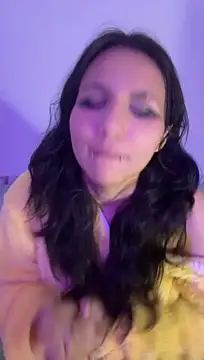 Chat XXX en directo de HollyPeachh