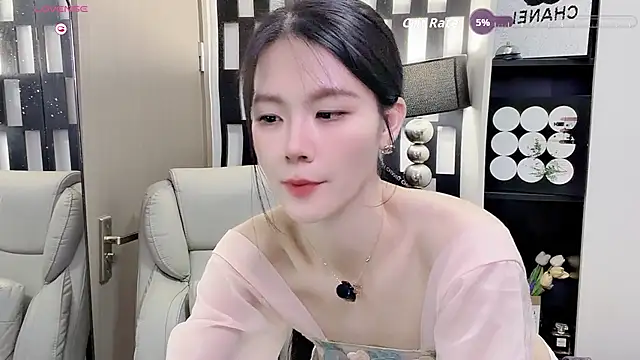 Chatroom XXX en direct de Yueyue-MM
