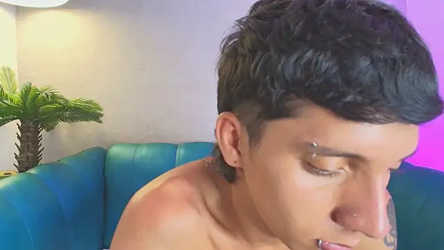 JacoboSwam Live XXX-chat