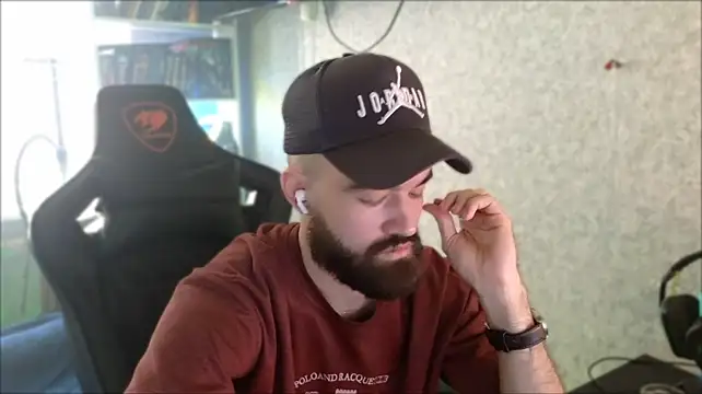 Živý XXX chat _Serious_Man