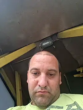צ'אט XXX בשידור חי של Savonani