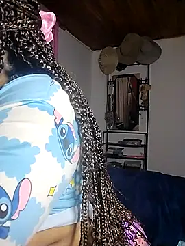 KATYGONZALEZ élő XXX-chatje
