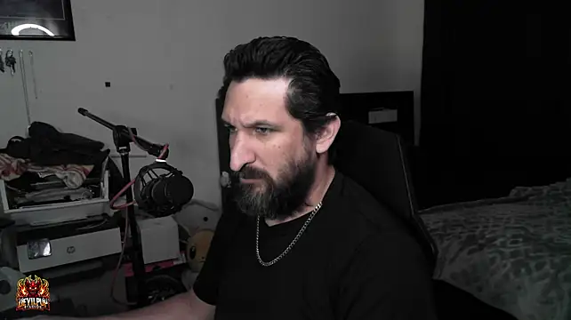 DevilPup75_ – Naživo XXX chat