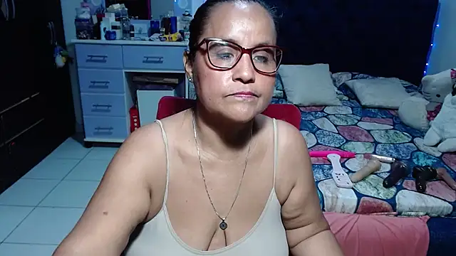 Chat +18 de pervert_mommy_ ao vivo