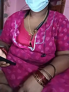 Tamil-lakhmi Adlı Modelin Canlı XXX Sohbeti