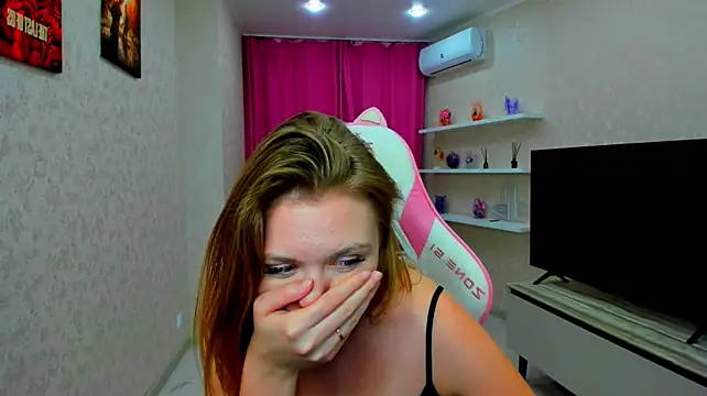 Chat +18 de Strawberrye ao vivo