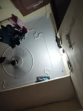 XXX chat uživo modela Couple-deshi35