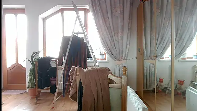 Онлайн чат XXX Ariane_Esther