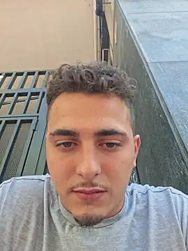papisabroson Adlı Modelin Canlı XXX Sohbeti