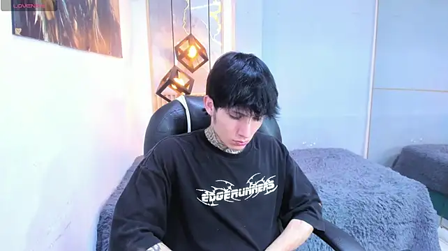 Онлайн чат XXX Cry_thereal