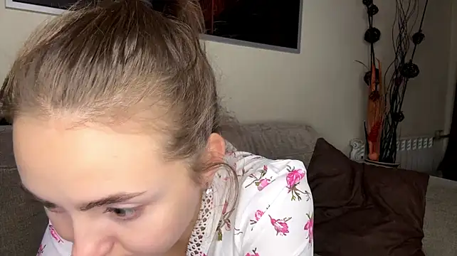 LoraDavi Adlı Modelin Canlı XXX Sohbeti