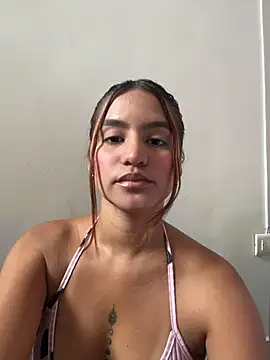 ViankaRose Chat XXX in diretta