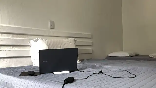 victor_chatのライブXXXチャット