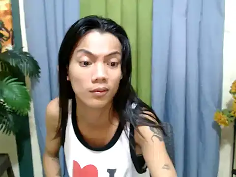 XwildCUcumberX's Live XXX Chat
