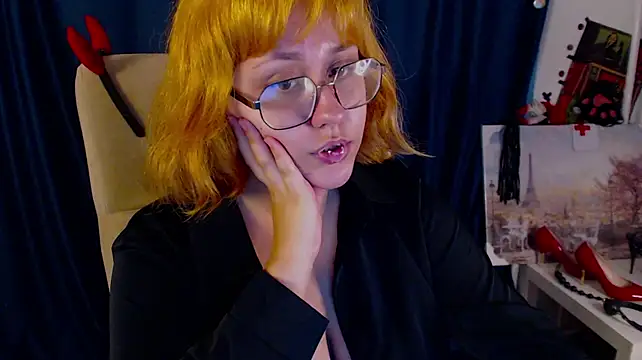 Judith_hypnosiss élő XXX-chatje