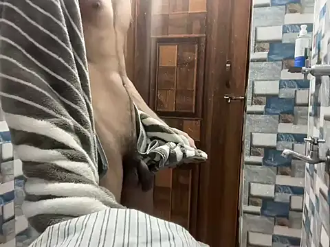 GuywithBigballs: онлайн-секс-чат