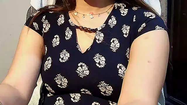Živý XXX chat Nyra-Goddess