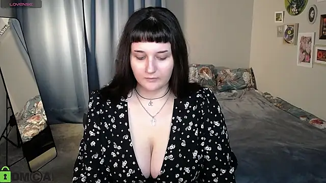 Mia__sensual 现场XXX聊天