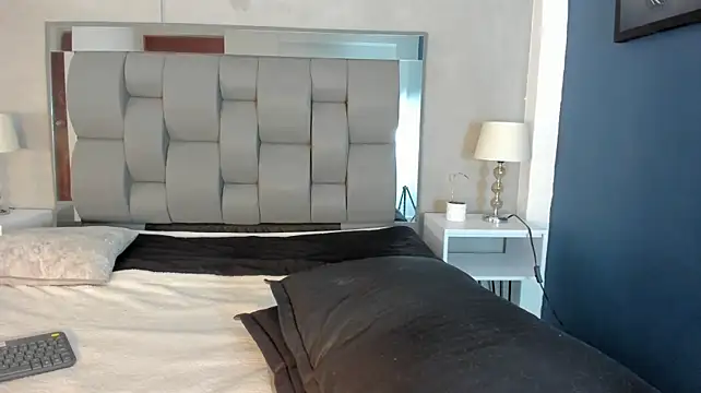 دردشة Charlie___Musk الجنسية المباشرة