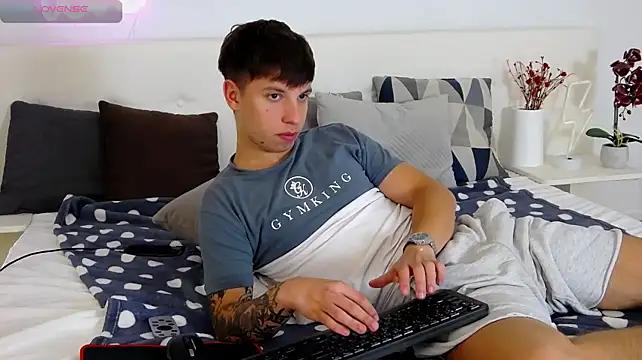 XXX chat uživo modela ThomasEdisonn