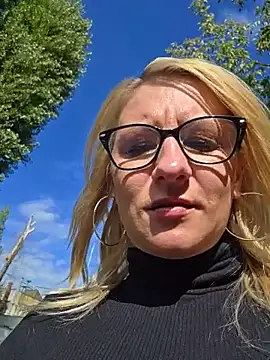 KaylinJan live XXX chat
