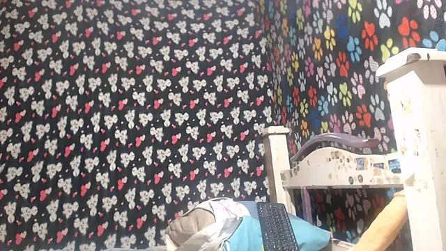 ELIZABET2-'s Live XXX Chat