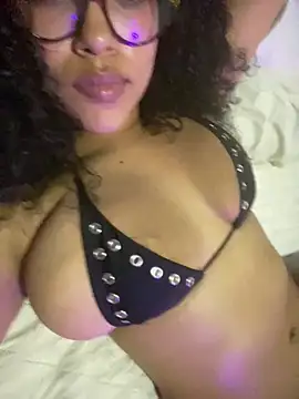 Czat XXX na żywo – Kittybrown18