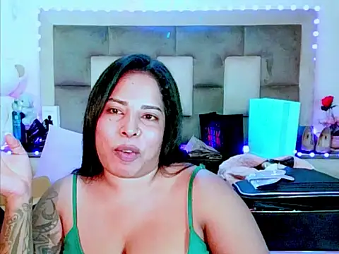 indiantopaz694u – Live XXX-chat
