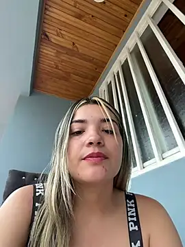 Sarita-candy Adlı Modelin Canlı XXX Sohbeti