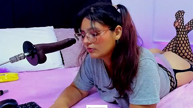 Kattie_Peach – Naživo XXX chat