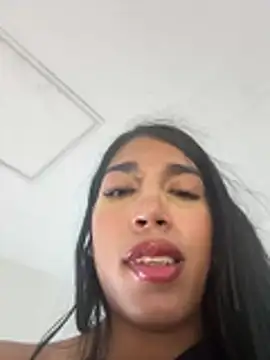 AmbarFoxx_ Chat XXX in diretta