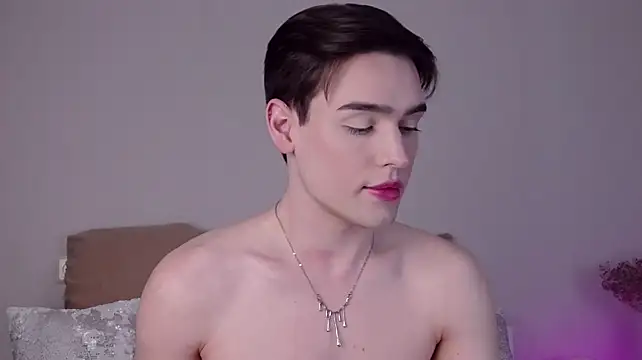 Chatroom XXX en direct de RobbyCharming