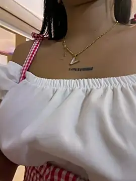 kitty_rousse01 Obrolan Langsung XXX