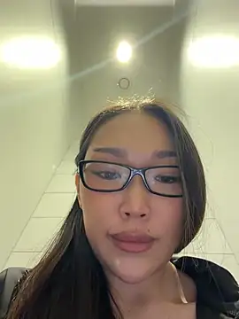 trytomakememoam's Live XXX Chat