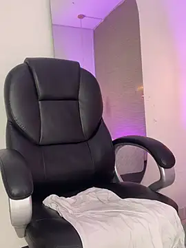 SweetDareX XXX чат на живо