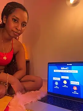 Your_Paris' Live XXX Chat
