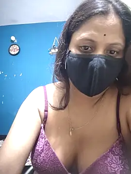Golden_Desi – Live XXX-chat