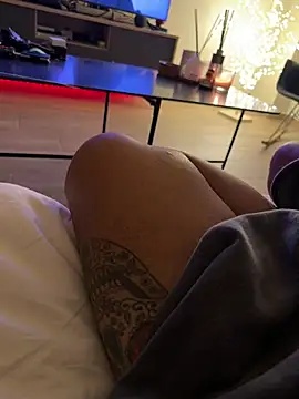 Mike69F live XXX chat