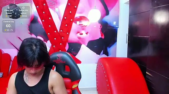 alex_477 Live XXX Chat