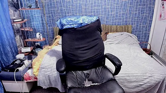 CuteBoy228 Adlı Modelin Canlı XXX Sohbeti