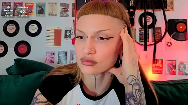 umytoyn Live XXX chat