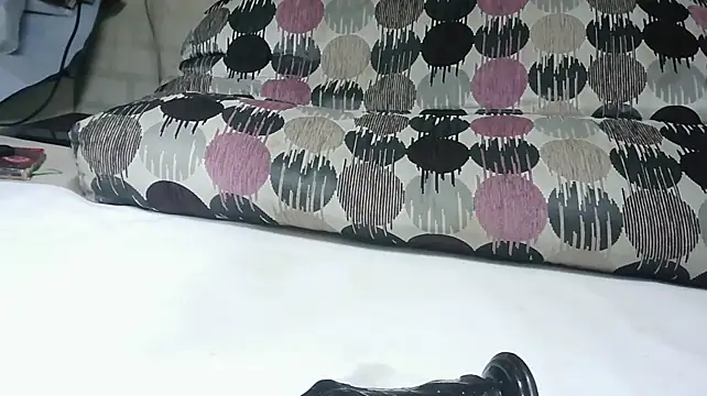دردشة SladkiYA الجنسية المباشرة
