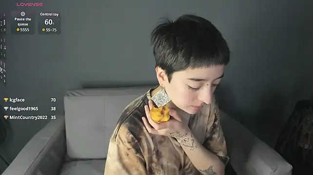 XXX chat uživo modela Atheena__