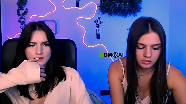 lisa_dark_'s Live XXX Chat